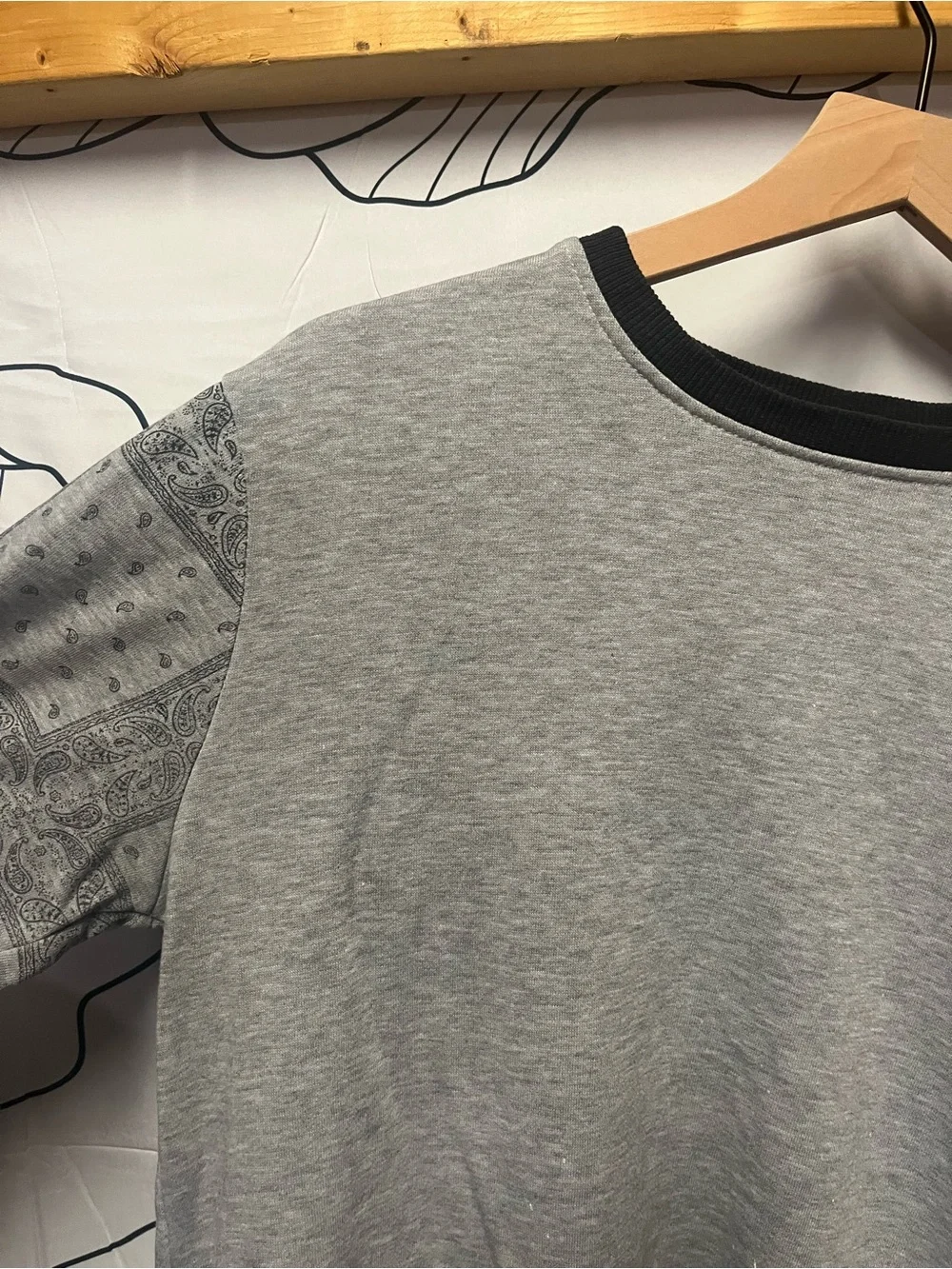 Cotton On Grey Crewneck Sweatshirt with Bandana Print Sleeves (377)